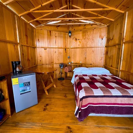 Cabanas Del Lago